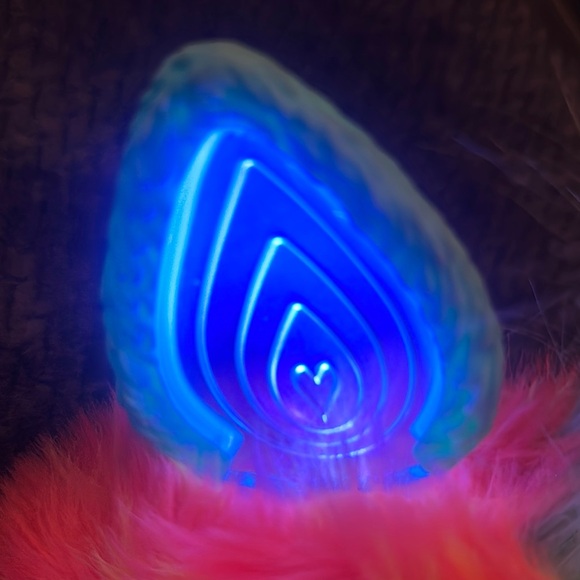 Furby Interactive Toy - Orange and Blue lights up, talks, sings and dances NICE - Picture 15 of 17